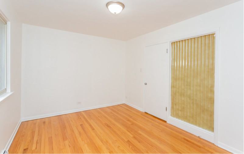 10454 S Claremont Ave #1stFL - Photo 7 of 18