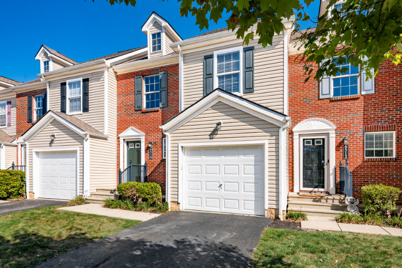 6510 Ash Rock Cir - Photo 3 of 41