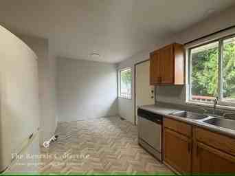 14291 67 Avenue - Photo 5 of 19