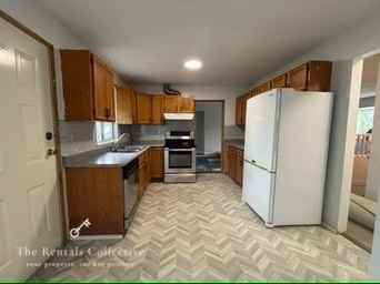 14291 67 Avenue - Photo 4 of 19