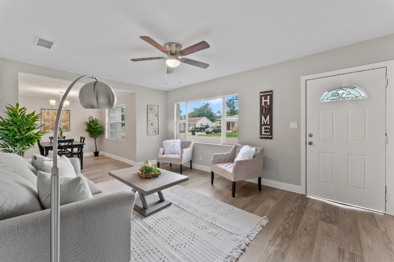 200 37th St S - Photo 3 of 20