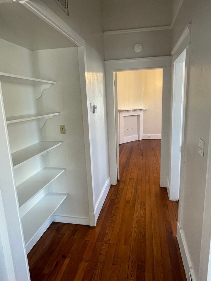 3113 3113 - 3115 Constance Street - Photo 2 of 26