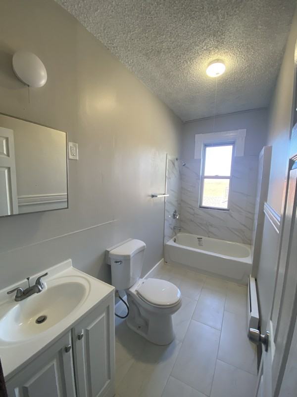 844 Park St #4W - Photo 5 of 9