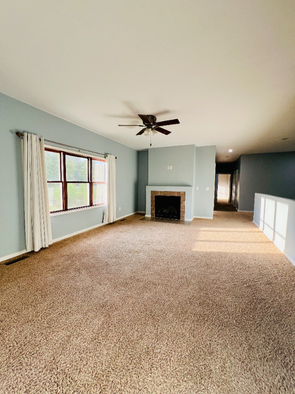 410 Villas Pkwy #2 - Photo 2 of 18