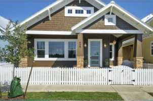 featured image of 645 Center Grn