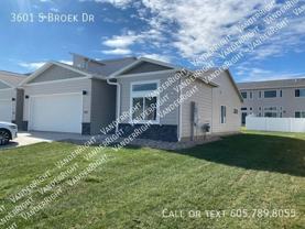 3601 S Broek Dr - Photo 1 of 1