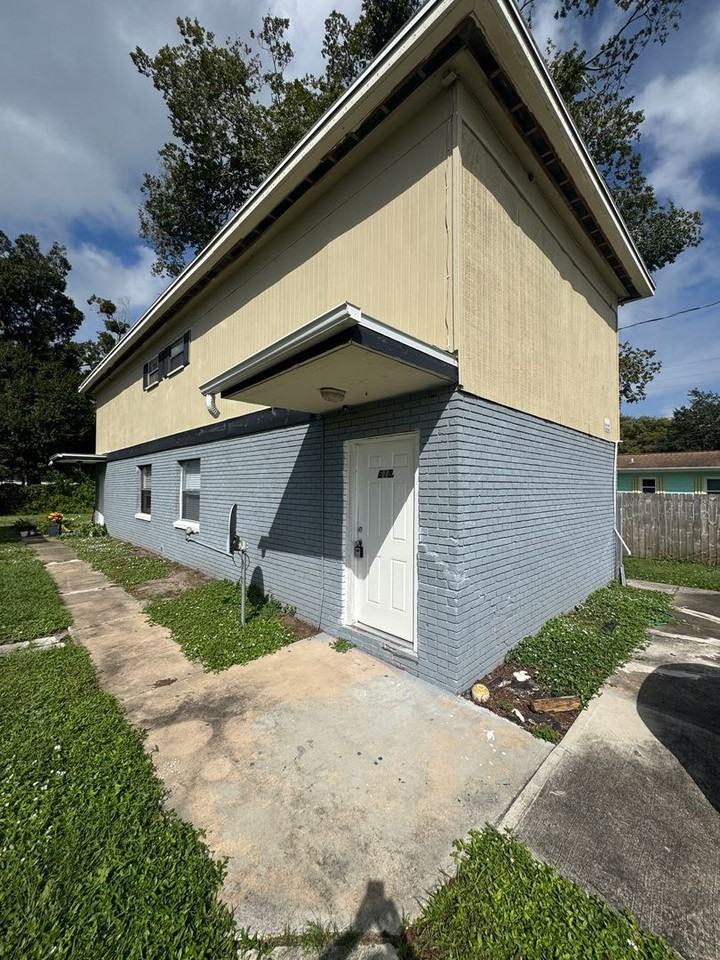 618 S Grannis Ave #A - Photo 2 of 14
