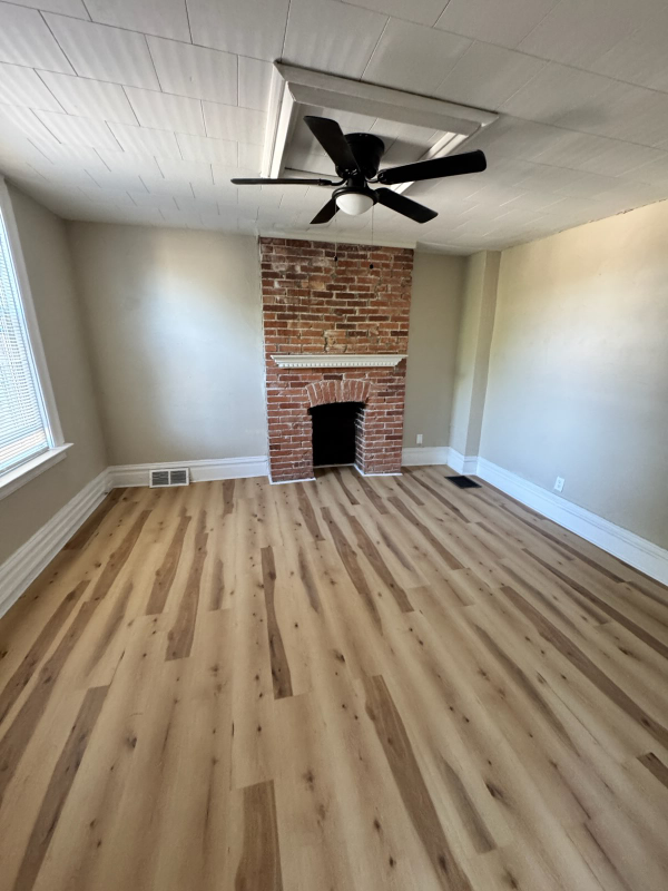 755 Chislett St #B - Photo 3 of 14