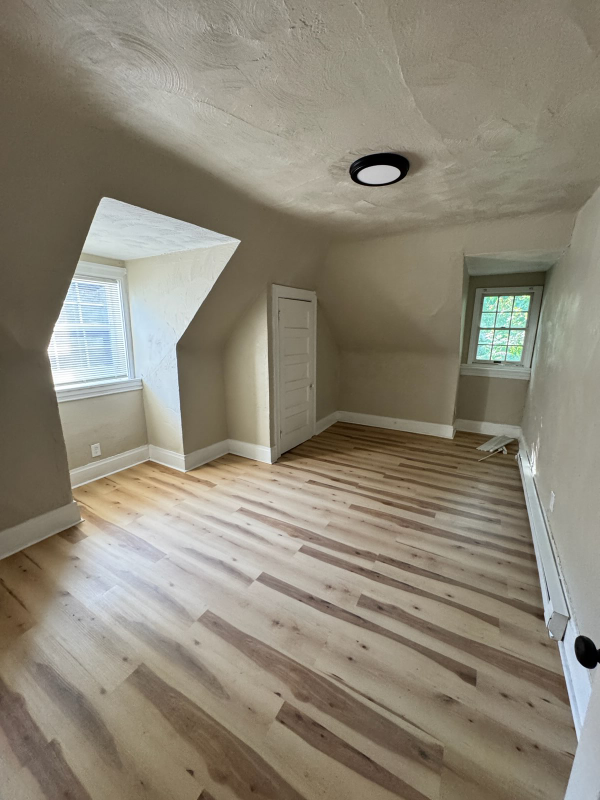 755 Chislett St #B - Photo 7 of 14