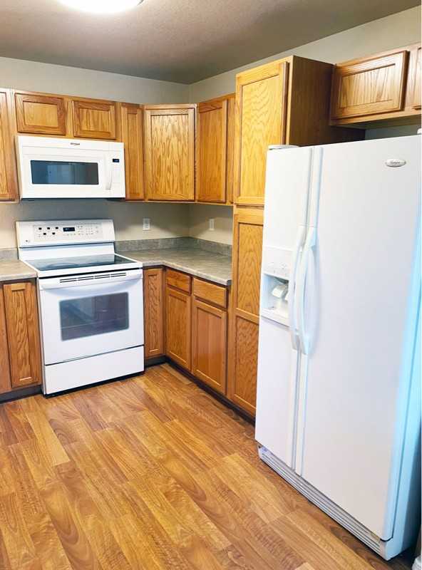 3080 Mandalay Grv #4 - Photo 6 of 20