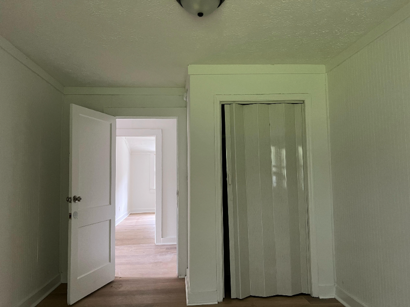 1613 Dewitt St #C - Photo 3 of 15