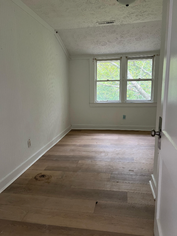 1613 Dewitt St #C - Photo 5 of 15