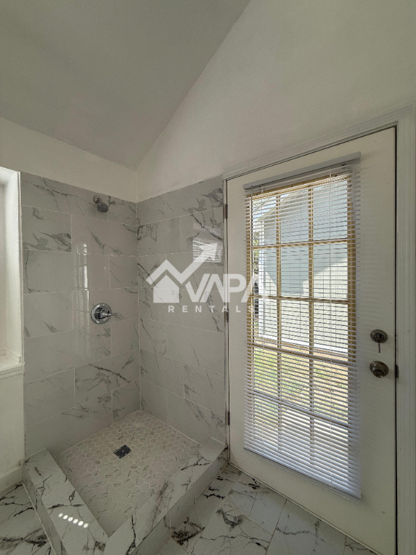 9002 Mouton - Photo 4 of 10