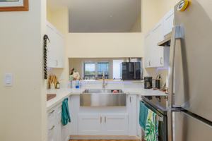 featured image of 33 Waiaka Ln
