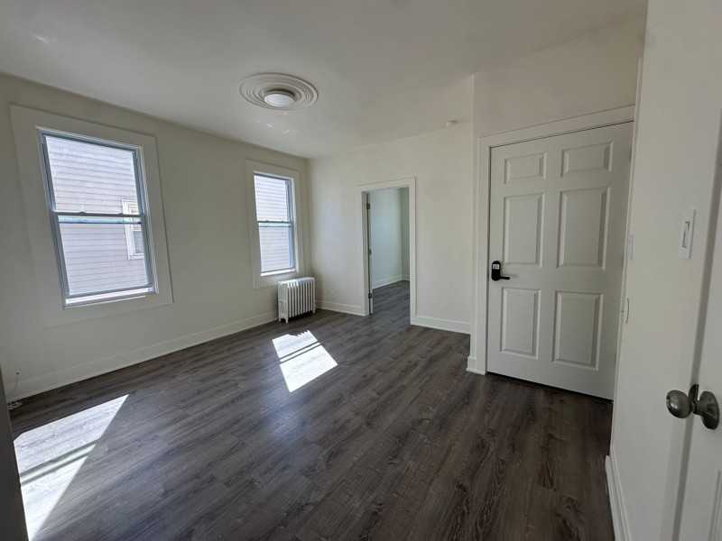 118 Seaview Ave #2 - Photo 7 of 10