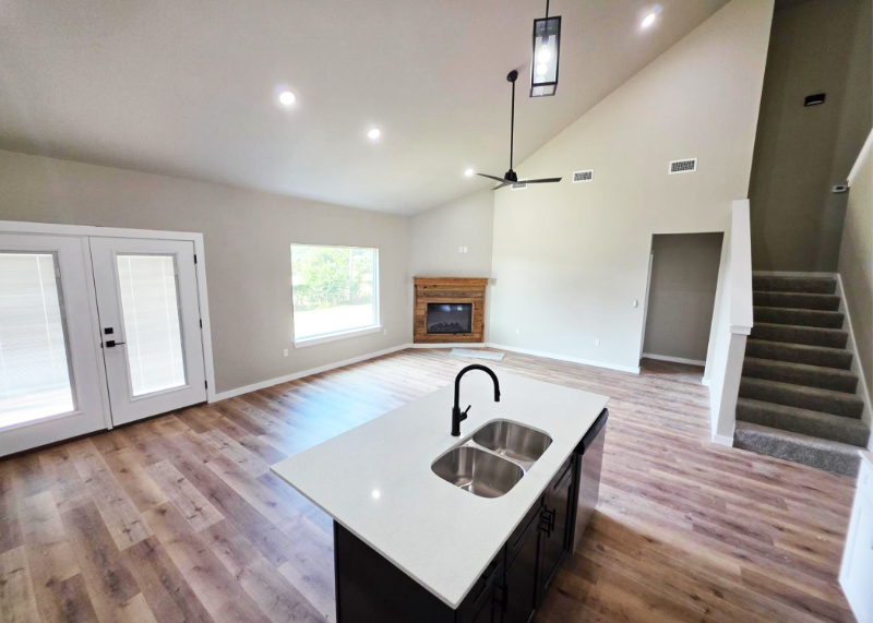 325 E Nashville St - Photo 3 of 15