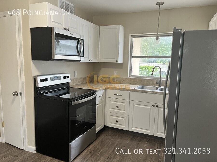 468 Poinciana Dr - Photo 4 of 11