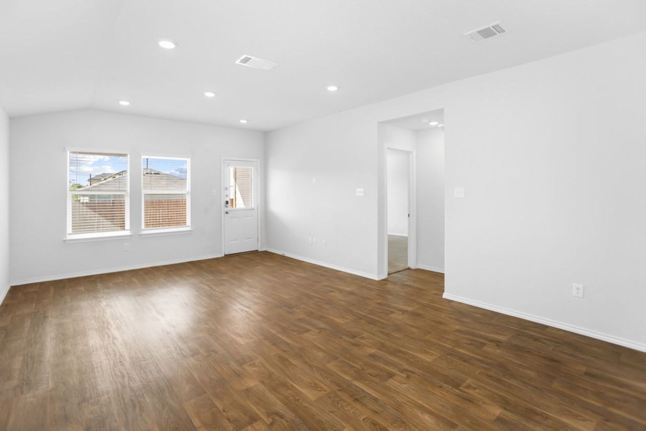 12106 Pease Riv - Photo 3 of 21