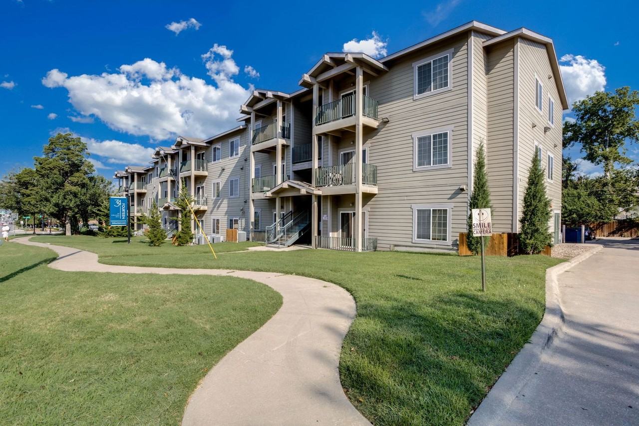 34Fourteen - Photo 6 of 29