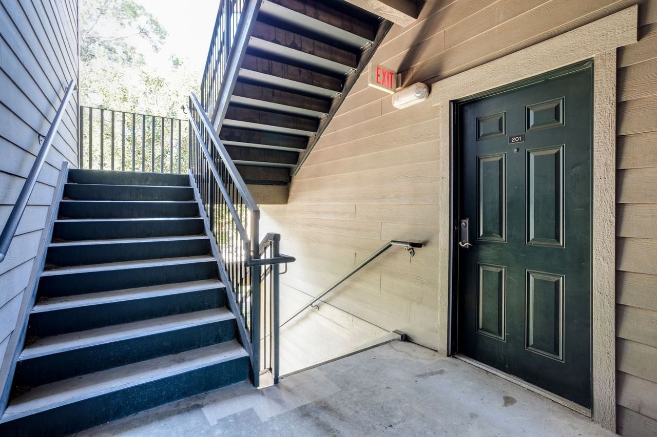 34Fourteen - Photo 7 of 29