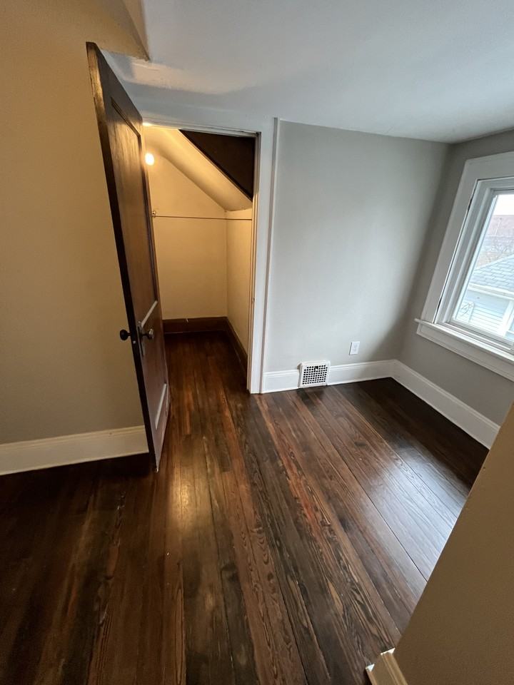 59 S Highland Ave #3 - Photo 3 of 9