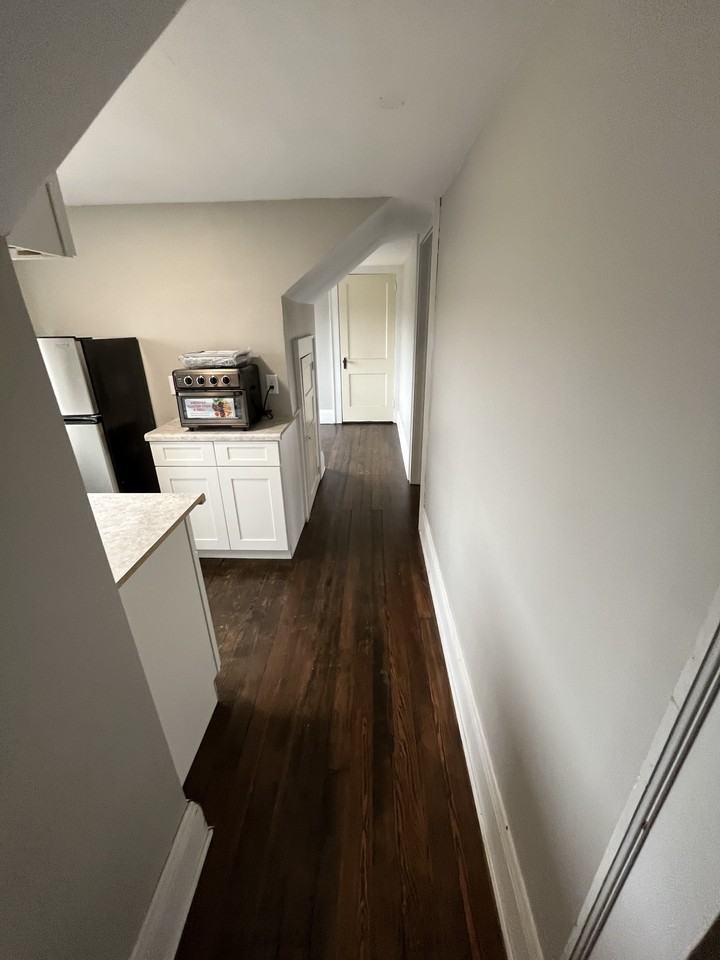 59 S Highland Ave #3 - Photo 5 of 9