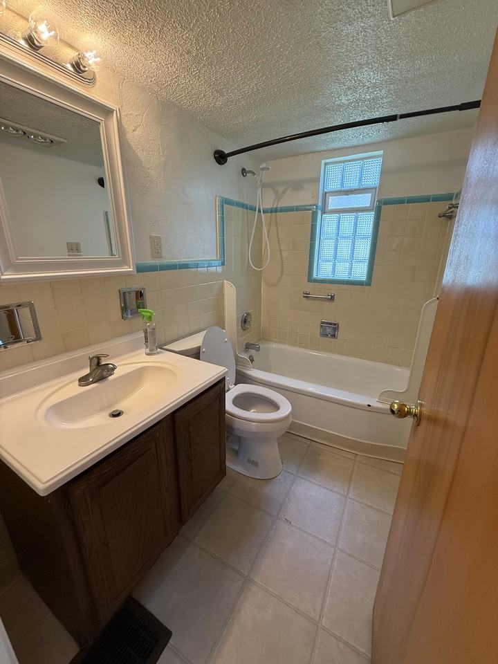 201 Northwood Avenue #3 - Photo 3 of 8