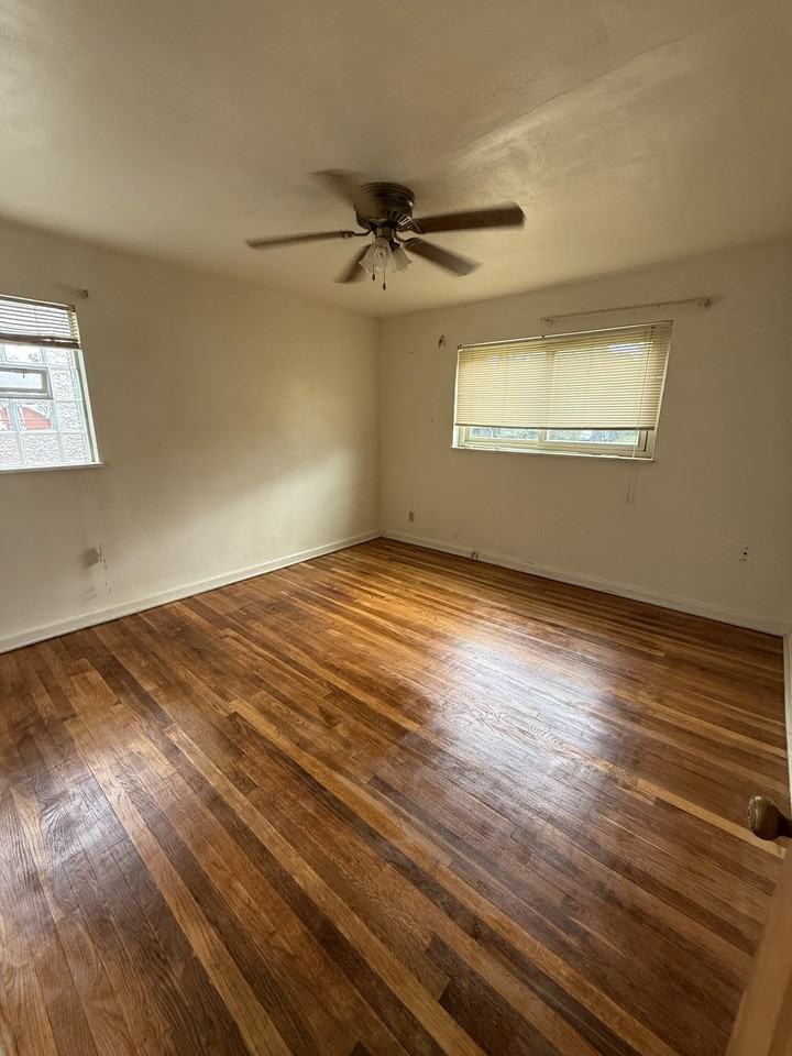 201 Northwood Avenue #3 - Photo 4 of 8