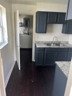 3280 Warfield Ave #NA - Photo 2 of 13