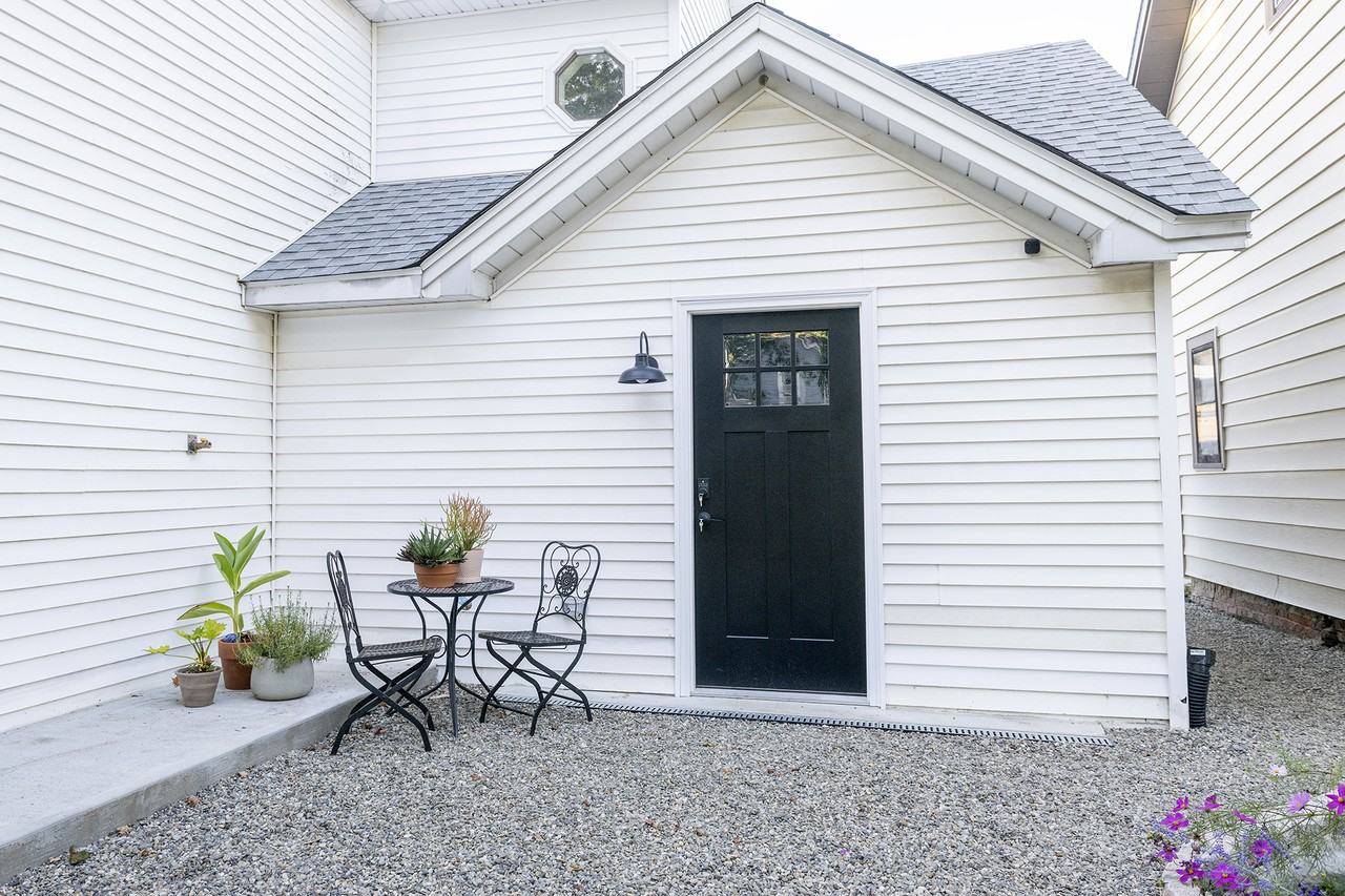 29 Merrit Ave #2 - Photo 3 of 16