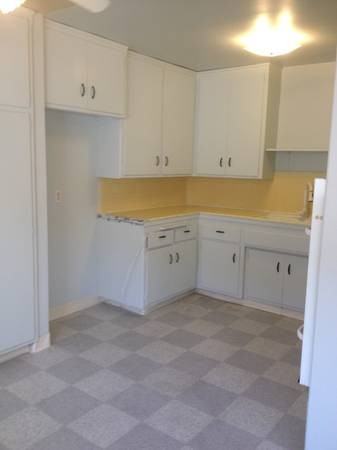 1120 San Rafael Ave #G - Photo 4 of 11