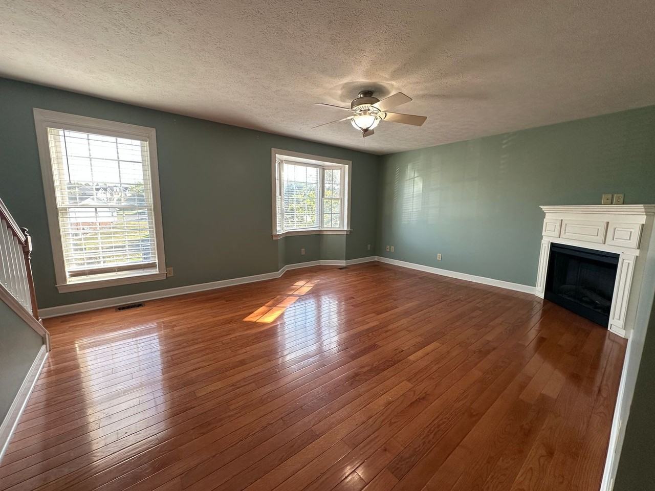 1925 Buttonwood Ct - Photo 7 of 25