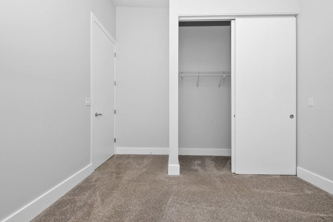 1421-1427 N. Milwaukee Avenue - Photo 4 of 28