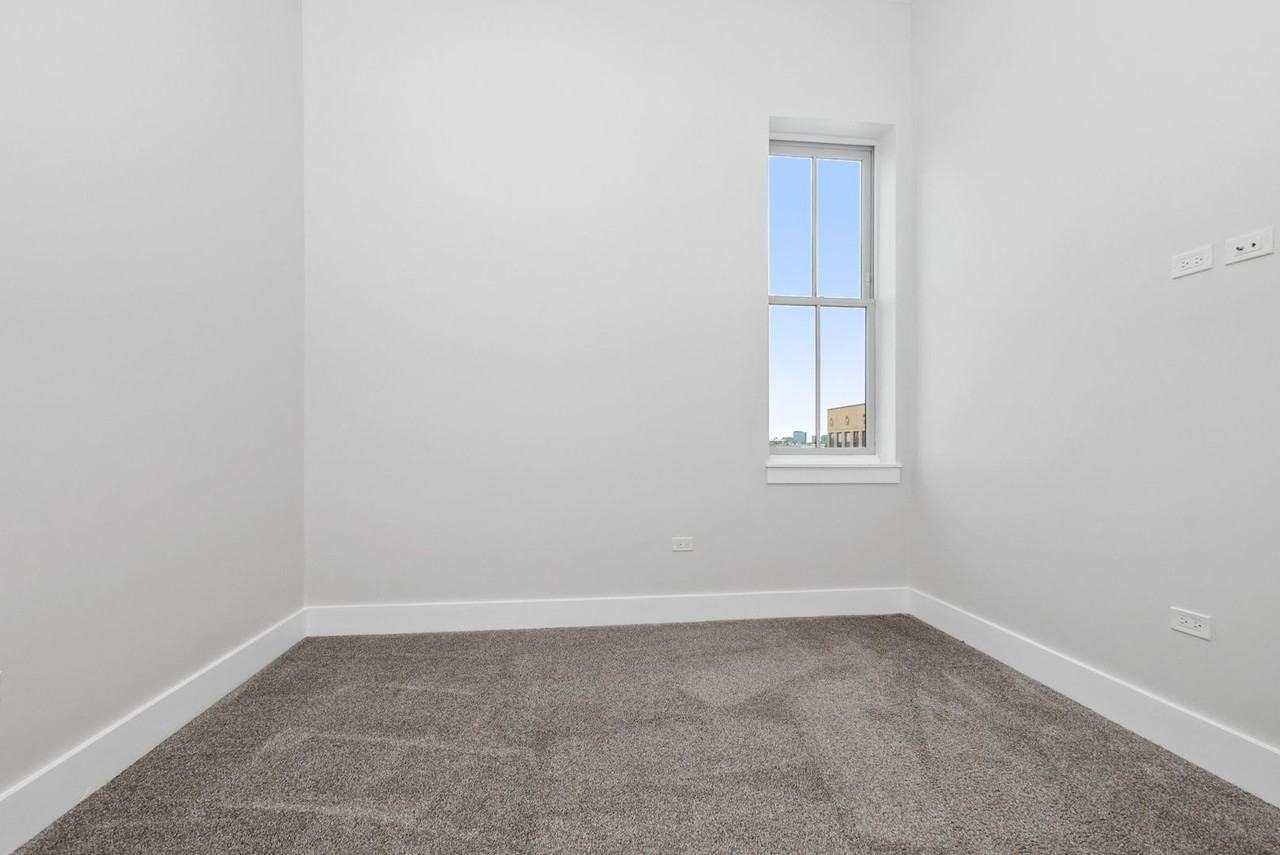 1421-1427 N. Milwaukee Avenue - Photo 5 of 28