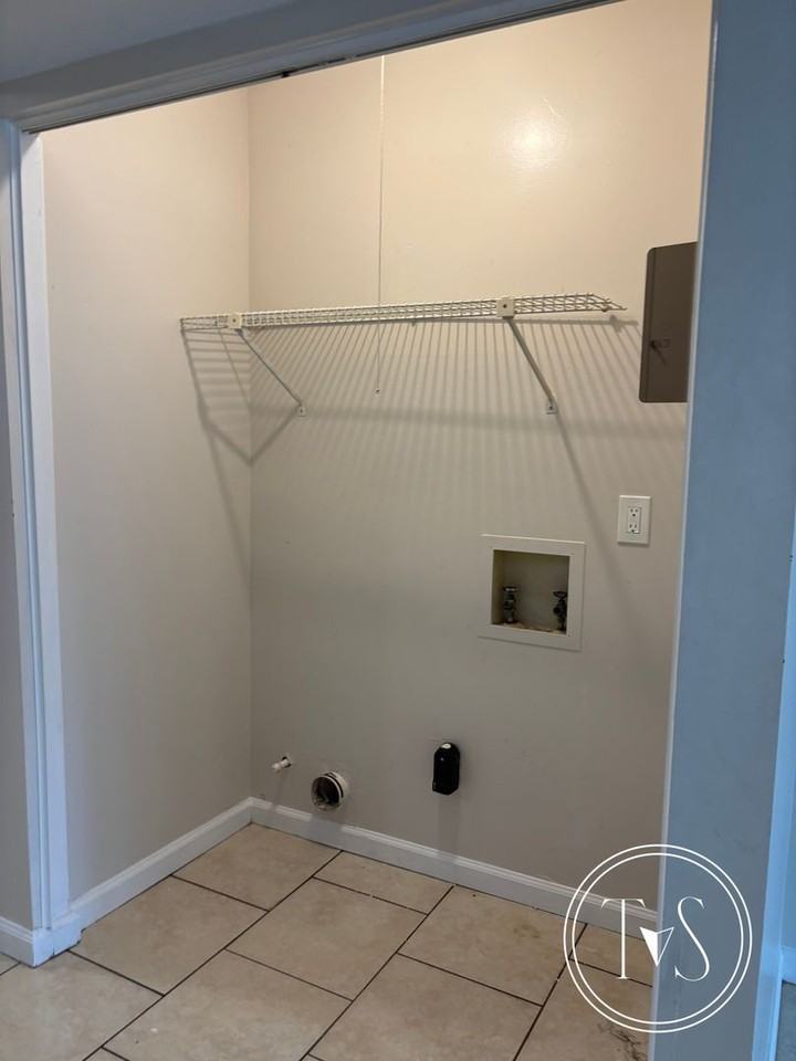 10710 Egmont Road #20 - Photo 7 of 9