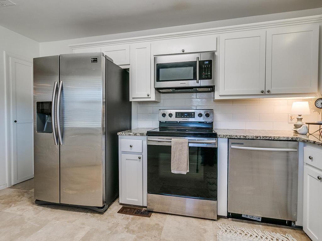 2644 Lakeside Dr #NA - Photo 4 of 11