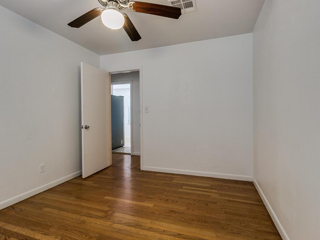 2644 Lakeside Dr #NA - Photo 6 of 11