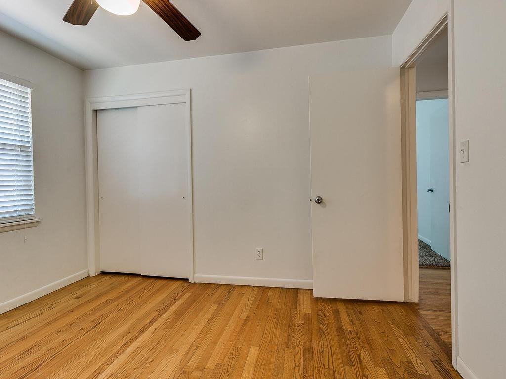 2644 Lakeside Dr #NA - Photo 7 of 11