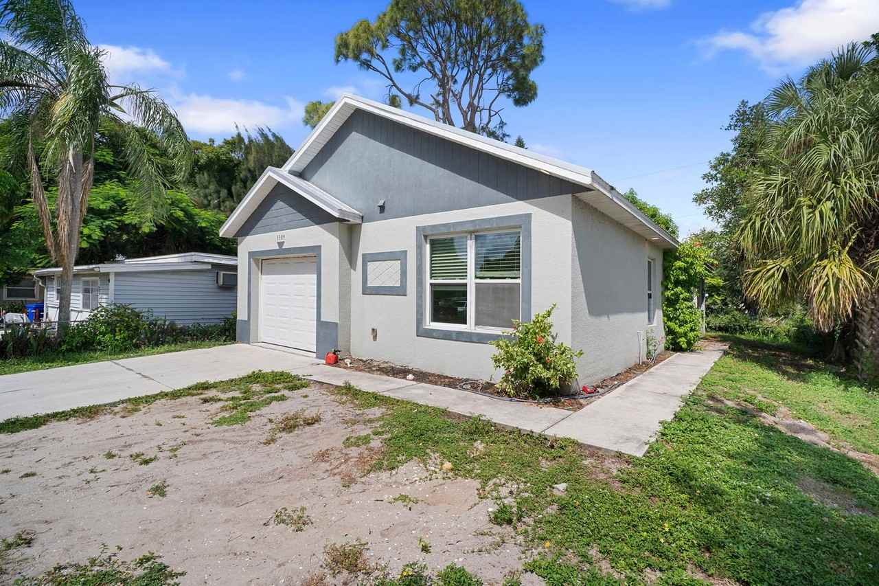 3309 Armstrong Ct - Photo 4 of 28