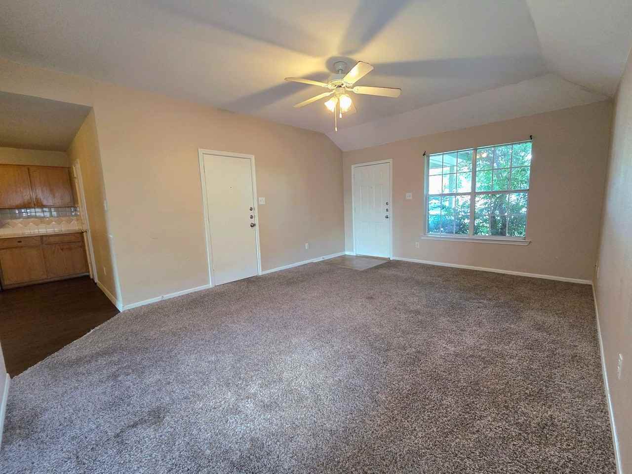 1708 Ute Trl #B - Photo 3 of 13