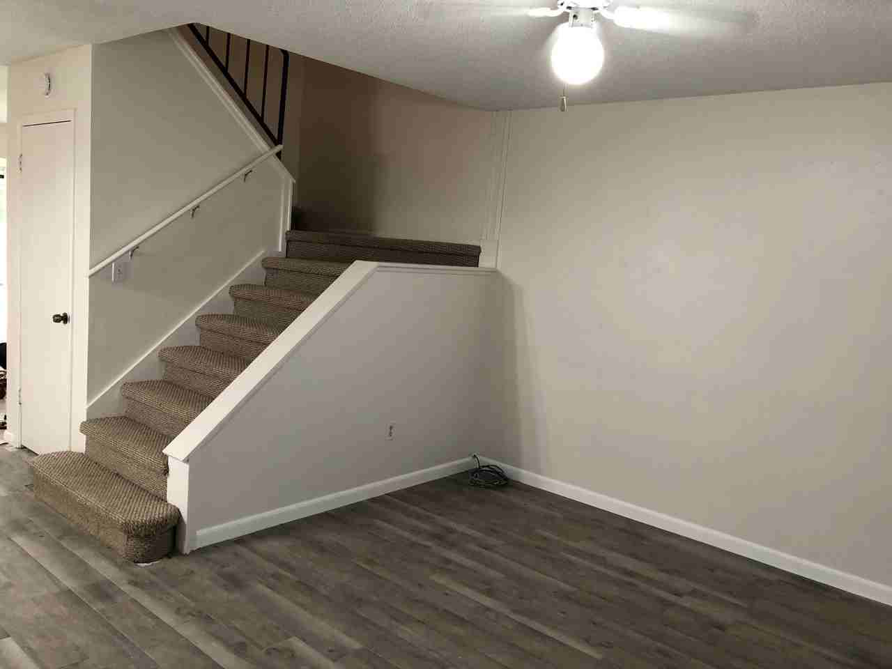 862 Commonwealth Ct - Photo 5 of 15