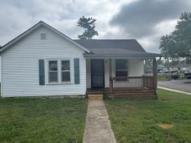 1032 E Locust St - Photo 1 of 1