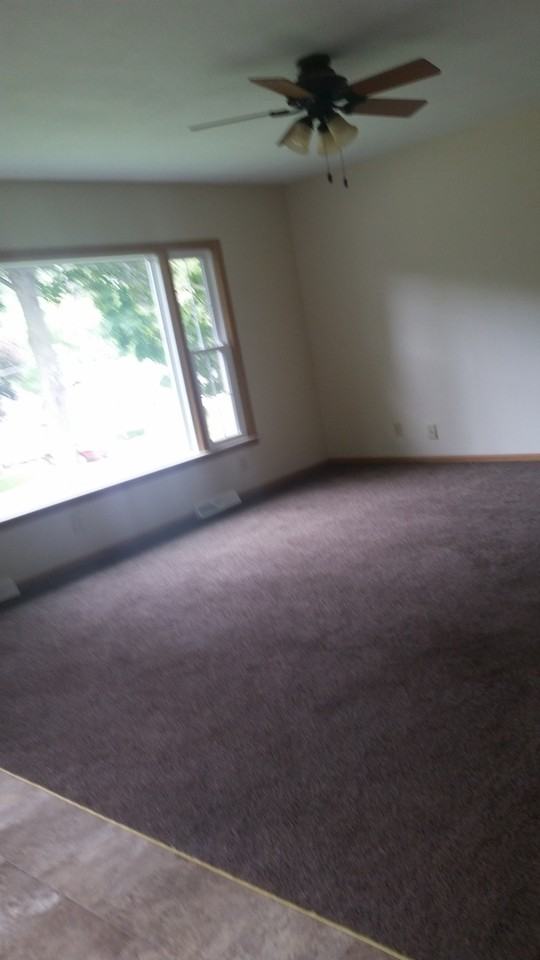 381 22nd Pl - Photo 3 of 11