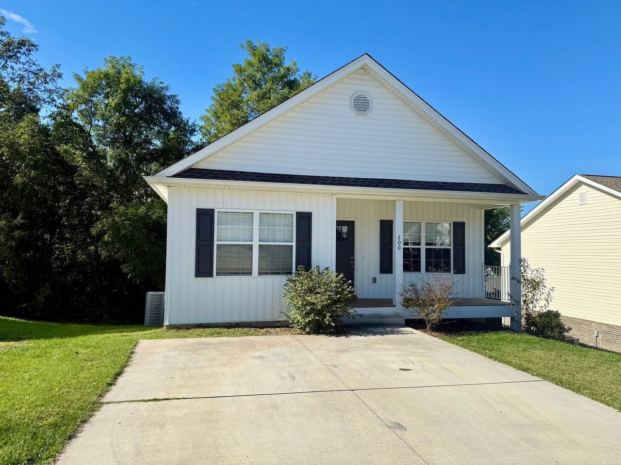 200 Ridge Pointe Dr - Photo 2 of 34