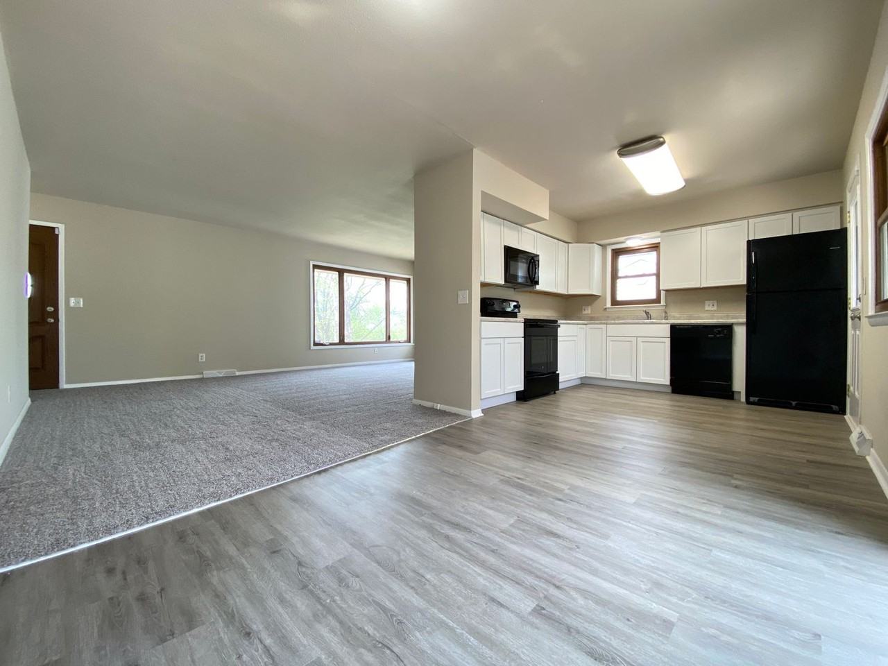 2540 Boyd St - Photo 4 of 27