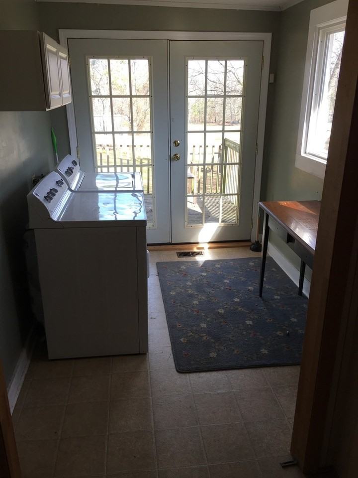 403 York Rd - Photo 2 of 13