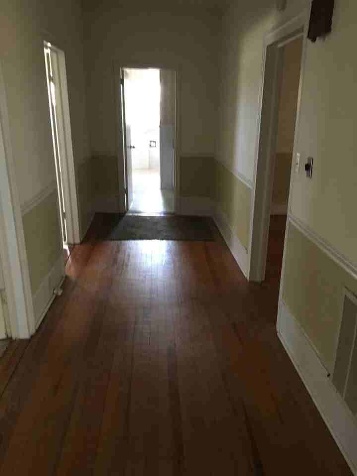 403 York Rd - Photo 3 of 13