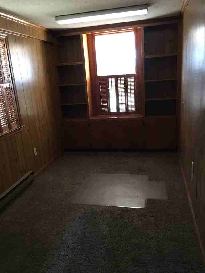 403 York Rd - Photo 7 of 20