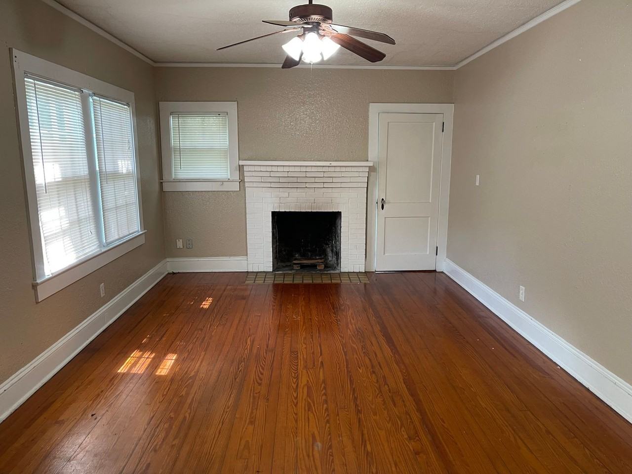 1226 N Duval St - Photo 2 of 13