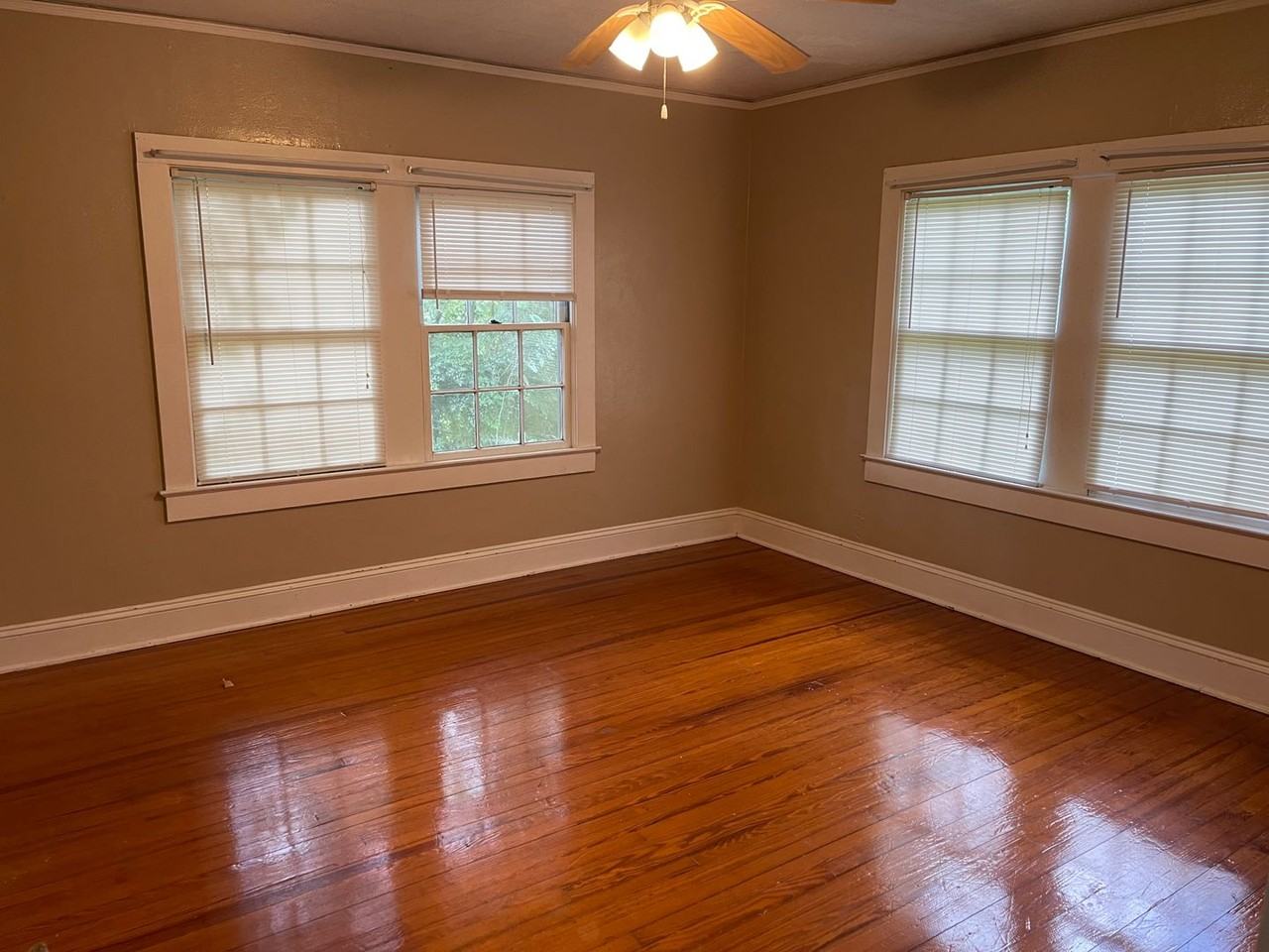 1226 N Duval St - Photo 3 of 13